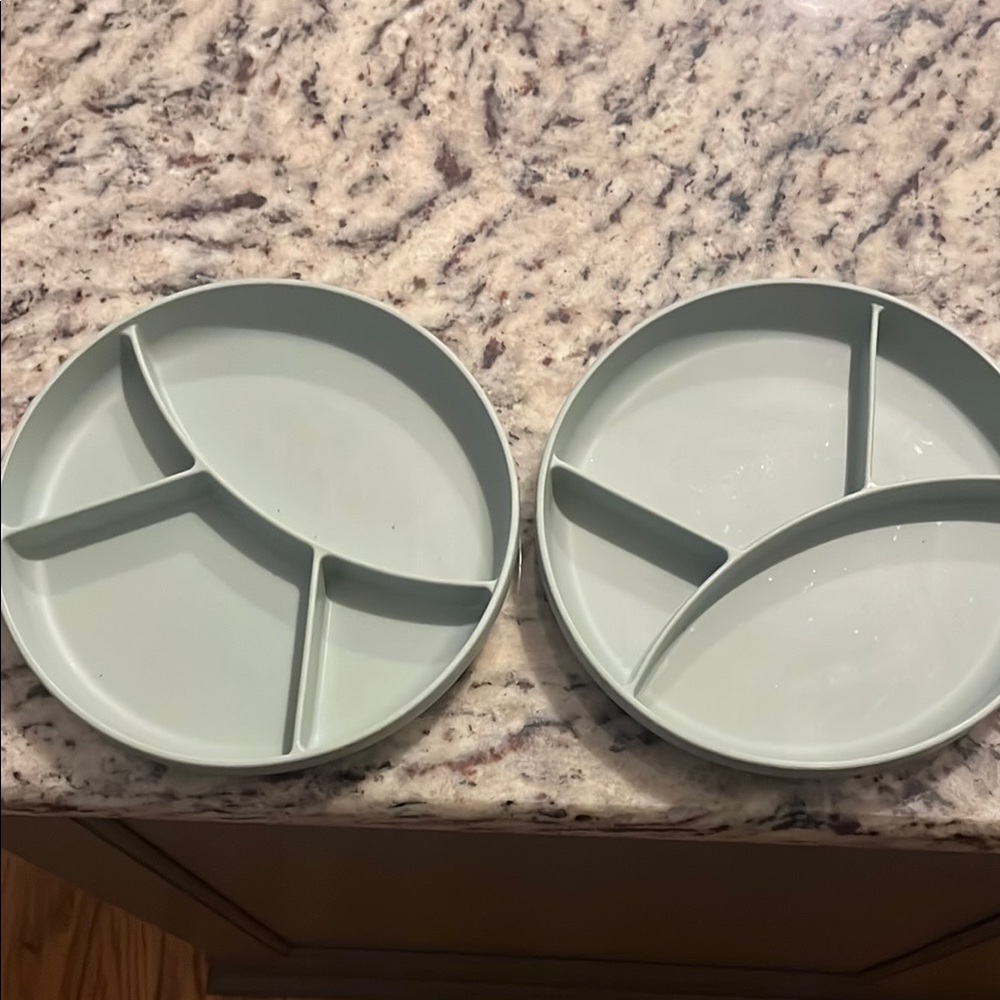 Cloud Island Light Green Silicone Plate Set